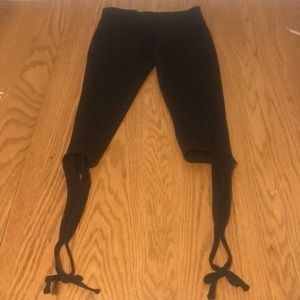 Calvin Klein Performance Stretch Capris (Small)